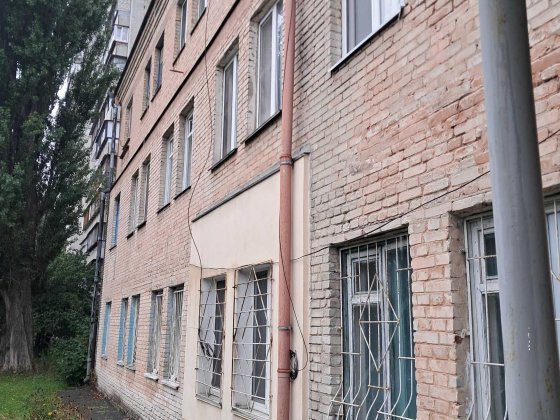довгострокова оренда кімнати в гуртожитку