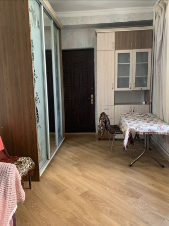Сдам 1 комнату  в хорошем состояние - фото 1