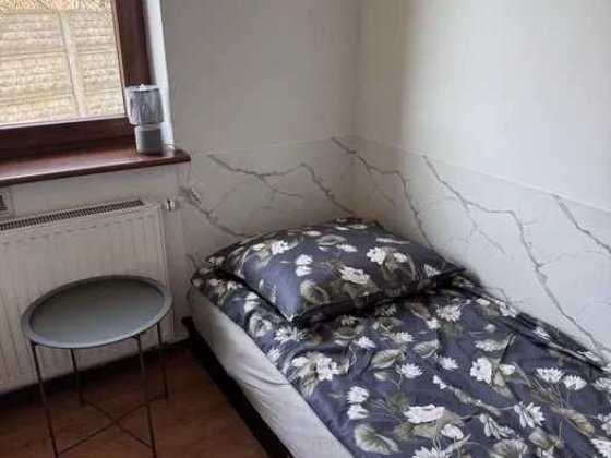 Здам підселення в кімнату Дешево Київ метро Лісова хостел 1600 грн міс Київ