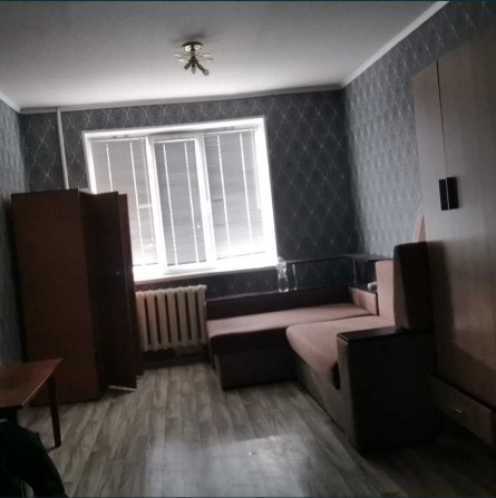 Сдается уютная комната в общежитии в центре,ул.Космическая (10 мин. до метро) ,с ремонтом - фото 1