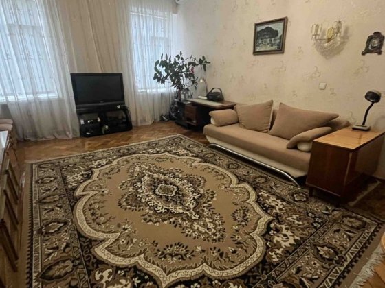 Сдам  комнату  в  коммуне  ЦЕНТР / ГОРСАД Одесса