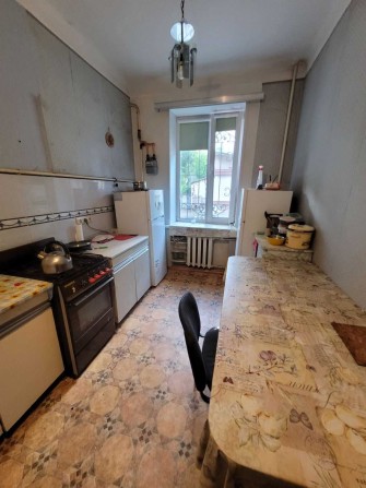 Сдам кімнату Святошинський р-н вул Крамського 19 ,бЕЗ ВЛАСНИКІВ - фото 1