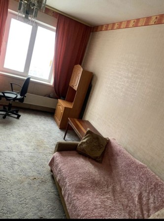 Сдам комнату 18м девушке - фото 1