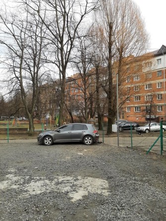 Паркомісце  для електрички просп.Миру Медтехніка - фото 1