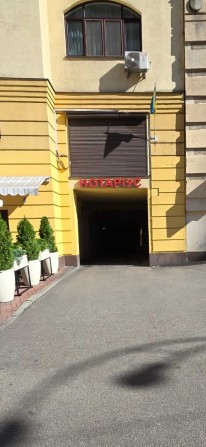 Здам велике паркомісце 22 кв.м. в підземному паркінгу Златоустівська, 52 - фото 1