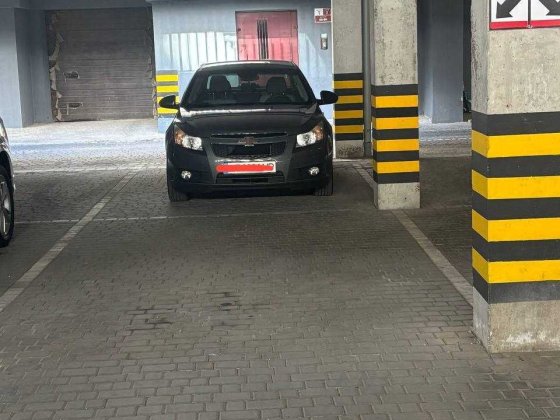 Безпечне паркувальне місце