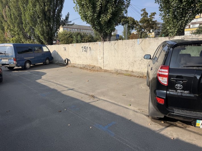 Здам парко місце в гаражному кооперативі Виноградар - фото 1