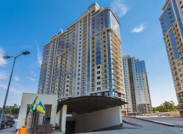 Парко-место. 1-уровень  8 Жемчужина. Французский б-р 60Б - фото 1