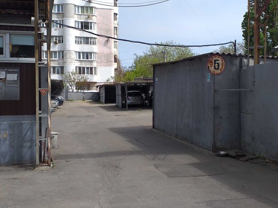 Парковочное место на охраняемой стоянке ул. Архитекторская \ Королева. Одеса