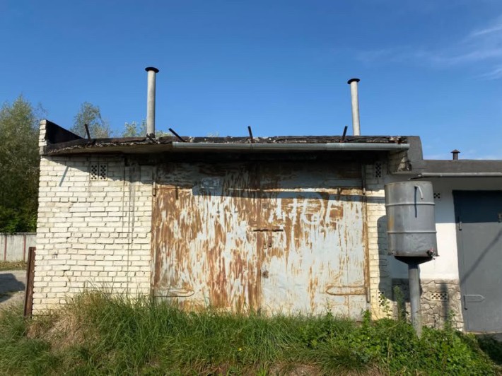 Продам гараж під 2 автомобіля - фото 1