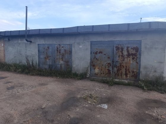 Продам 2 гаража в районі ЦЕЕМ перед жд переїздом Нововолинськ