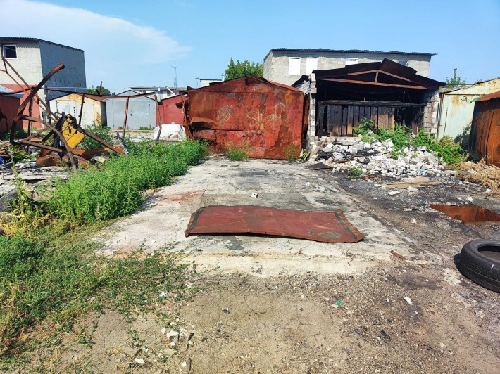 Продам місце під гараж в ГК - фото 1