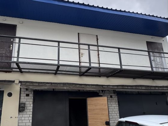 Продаж капітального гаража в Соломʼянському районі. Чоколівка!  2 поверхи ! ОК « Жуляни - 1» Без ком