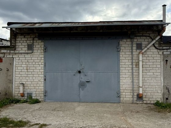 Гараж 6*6м  цегляний. Крюків. Правий берег