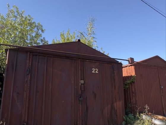 Продам гараж на проспетке науки 51