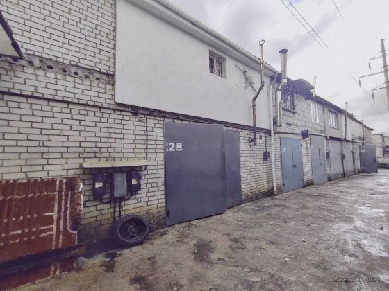 Гараж СТО Техстанція Малярка Склад Троєщина  70квм робота та проживанн