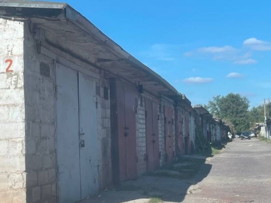 Продам гараж в кооперативі на 17му кварталі.