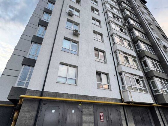 Продається гараж у житловому комплексі «Патріот» Івано-Франківськ