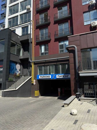 Підземний паркінг  паркомісце ЖР Кнгяинин 44 Галицька Набережна продаж центр поруч ратуша - фото 1
