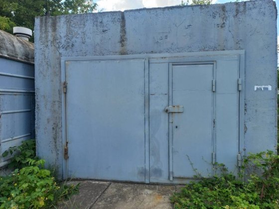 Продам бетонний гараж у гарному стані