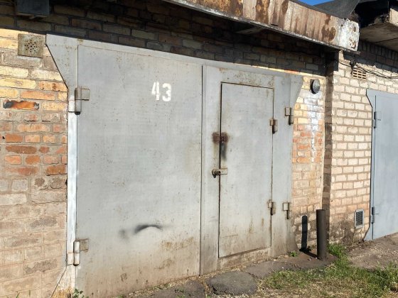 Продається  гараж в центрально-міському районі, вул. Балхаська.