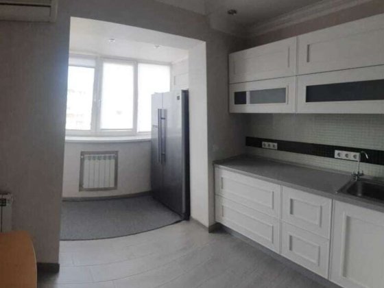 Продаж 2-к квартири вул. Архітектора Ніколаєва 15а Киев