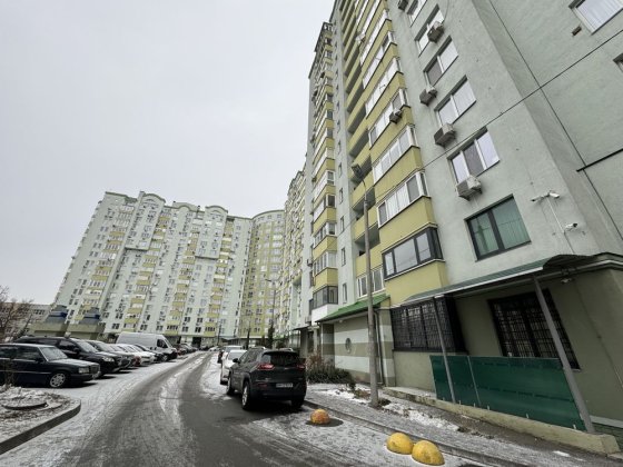 Продам підземний паркінг Коломийский провулок 17/31а Васильківська