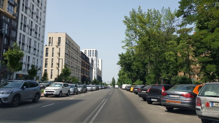 Продаж 1-к квартири вул. Салютна 38/2 - фото 1