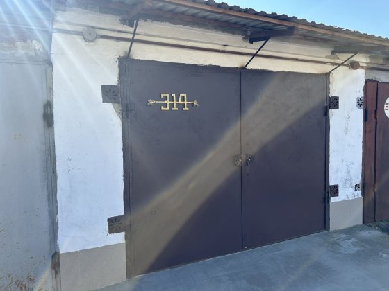 Продаж гаража у кооперативі Львів