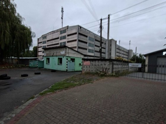 Продаж великого гаражного боксу. Львів