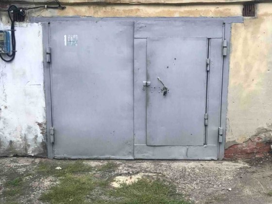 Продається цегляний гараж, в кооперативі " Автолюбитель" Львів