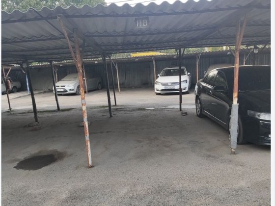 Продам крите місце на стоянці Одеса
