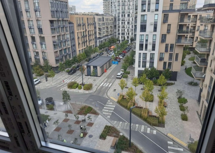 Продаж 2-к квартири вул. Салютна 2 - фото 1