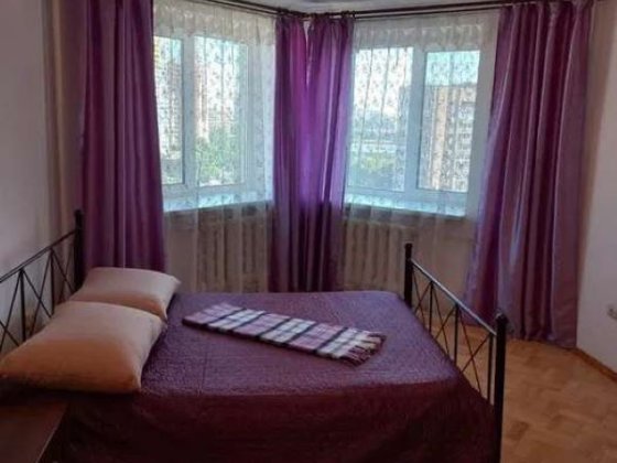 Продаж 1-к квартири вул. Сосницька 21 Київ