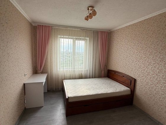 Оренда двокімнатної квартири. М. Біла Церква  вул героїв Крут.  Укомплектована.  Автономне опалення