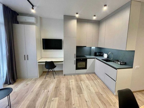 Оренда 1-кімн квартири по вул. Центральна 21-Б, ЖК Рів'єра