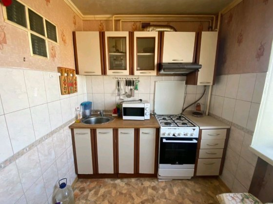 1 кімн Бульвар Вечірній ,  П.Глазового , 8/9 поверх з меблями і технікою Кривой Рог