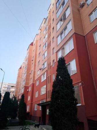 Здам сучасну 2-кімнатну квартиру р-н 40-го вул.Героїв-Добровольців - фото 1