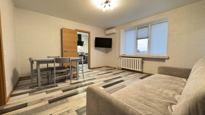 Оренда 2-кімнатної квартири з гарним ремонтом 54 м.кв Стратегічне шосе, 21 Голосіїво - фото 1