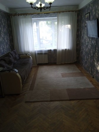 Здам 3к квартиру в затишному районі.   Будинок знаходиться в затишному і зеленому місці. Неподалік ш - фото 1