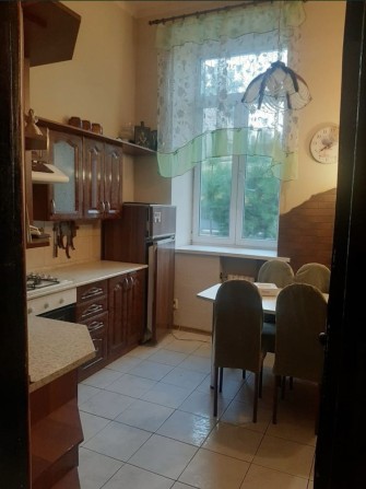 Здам в оренду 3-х кімнатну квартиру в центрі міста - фото 1