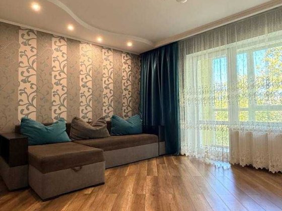 Здається від власника простора квартира 92,3 м² у ЖК «Ріо» (2015 рік здачі). Ровно