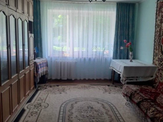 Алмазний поруч зупинка вільна Полтава