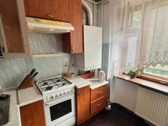 Здам 3 кімнатну квартиру в районі Золотії́ва Ровно