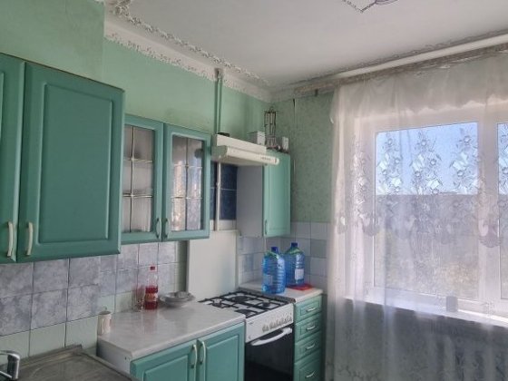 Оренда квартири в Херсоні . Ліфт працює . Вікна на Миколаїв . Херсон