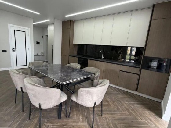 Оренда West Towers, перша здача Ужгород