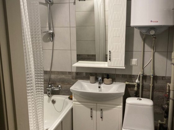 Здам 1 кім з меблями та технікою