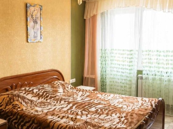 Квартира в центрі від місяця до півроку — заїжджай і живи !