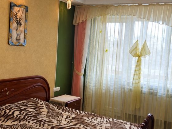 Оренда 1-но кімнатна квартира, вул. Юрія Вороного, тільки короткий термін!