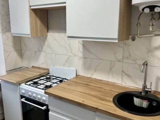 Сдам 1к квартиру с капитальным ремонтом в спальном районе Красный камень Дніпро